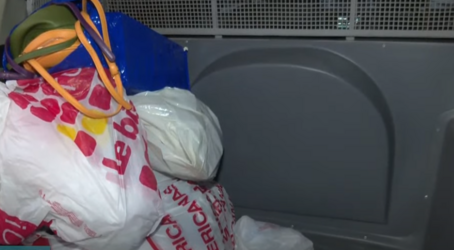 Peças furtavas foram colocadas em sacolas de outras lojas