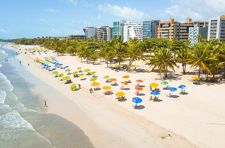 Turismo alavanca criação de postos de trabalho em Maceió. 