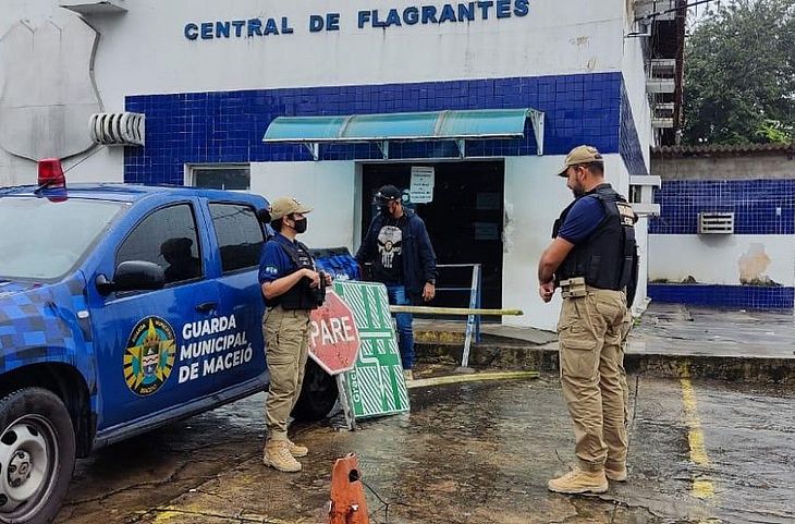 Ação criminosa ocorreu no Benedito Bentes na manhã desta sexta-feira (17)