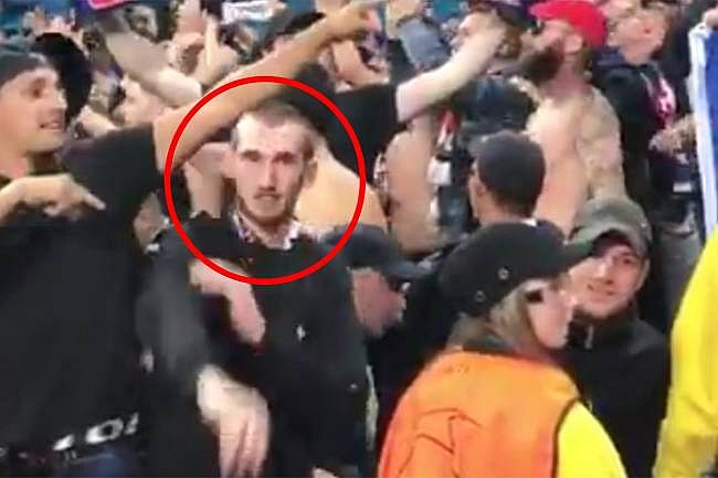 Torcedor Lyon faz gesto nazista durante partida contra o Manchester City