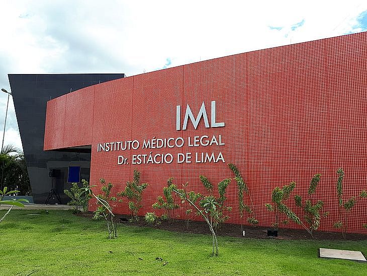 Corpo de adolescente foi encaminhado à sede do IML, em Maceió
