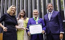 Arthur Lira entrega Medalha do Mérito Legislativo para 37 personalidades brasileiras