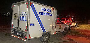 Mulher encontra marido morto a tiros dentro de casa em residencial no Benedito Bentes