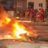 Moradores da Vila Emater voltam a fechar a AL-101 em protesto contra suposta violência policial 