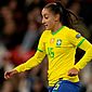 Luana, jogadora da Seleção Brasileira, anuncia diagnóstico de câncer