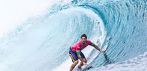 Surfe masculino é adiado novamente na Olimpíada; veja quando o Brasil pode ganhar medalha