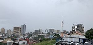 Após trégua, chuva volta a cair em alguns bairros de Maceió