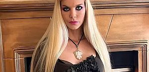 Falsa guru e ex-modelo Kat Torres é condenada a 8 anos de prisão por tráfico humano