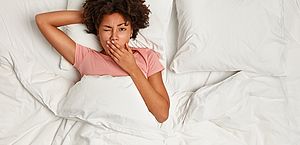 Pesquisa global mostra o que está atrapalhando o sono feminino; confira