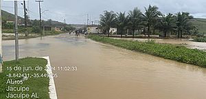 Defesa Civil continua monitorando Rio Jacuípe; água já atinge residências de calha baixa